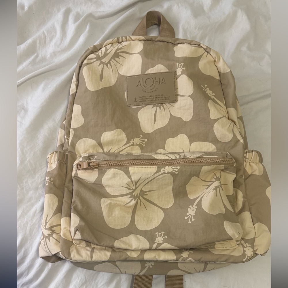 nwot aloha collection backpack
